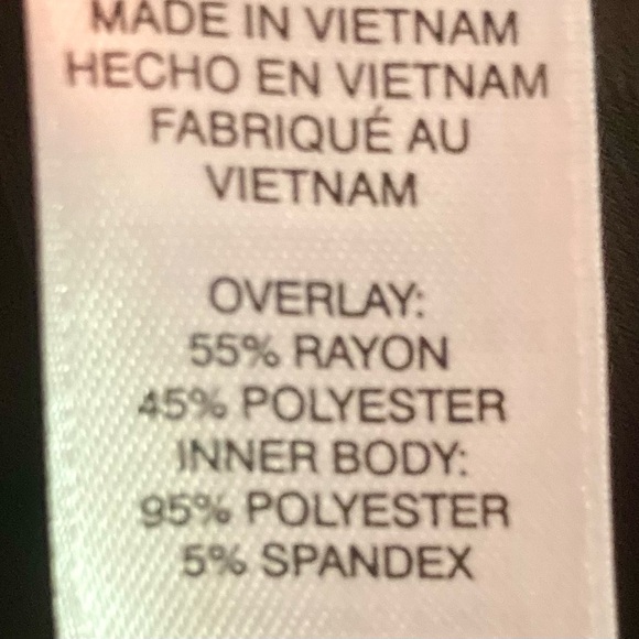 Chico’s Mesh Overlay Dolman Tee Size 2 EUC - Picture 7 of 8